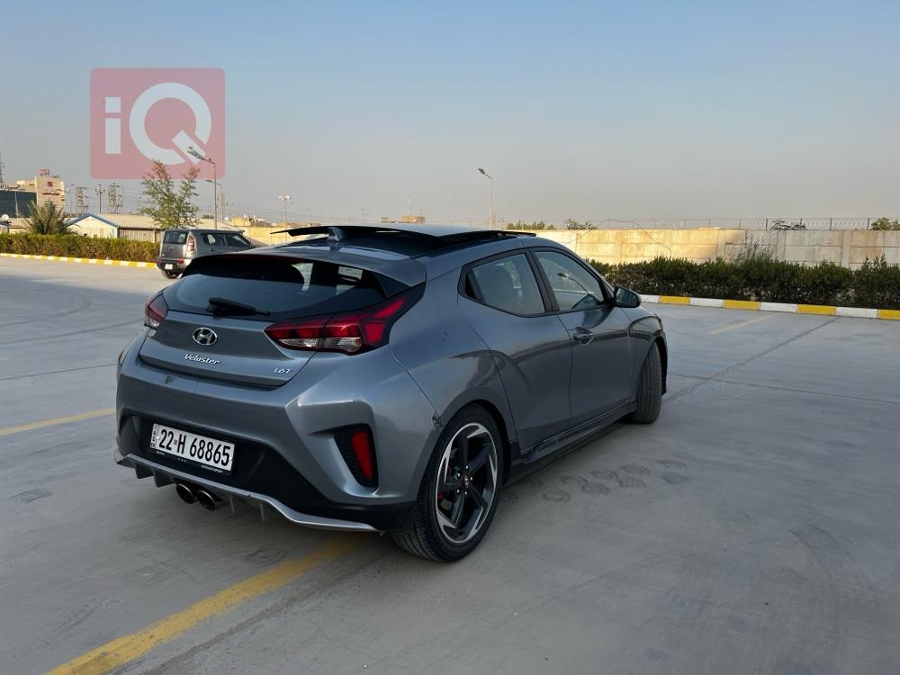 Hyundai Veloster